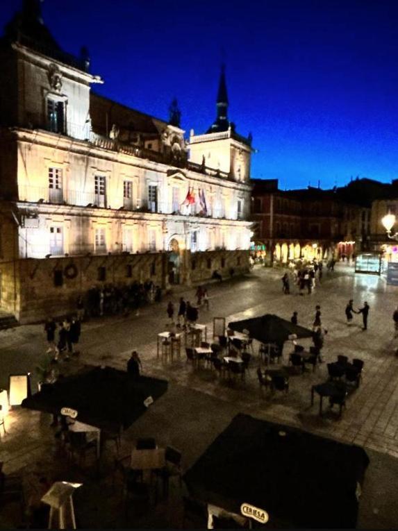 Arquitecto De La Vida- Plaza Mayor León Dış mekan fotoğraf
